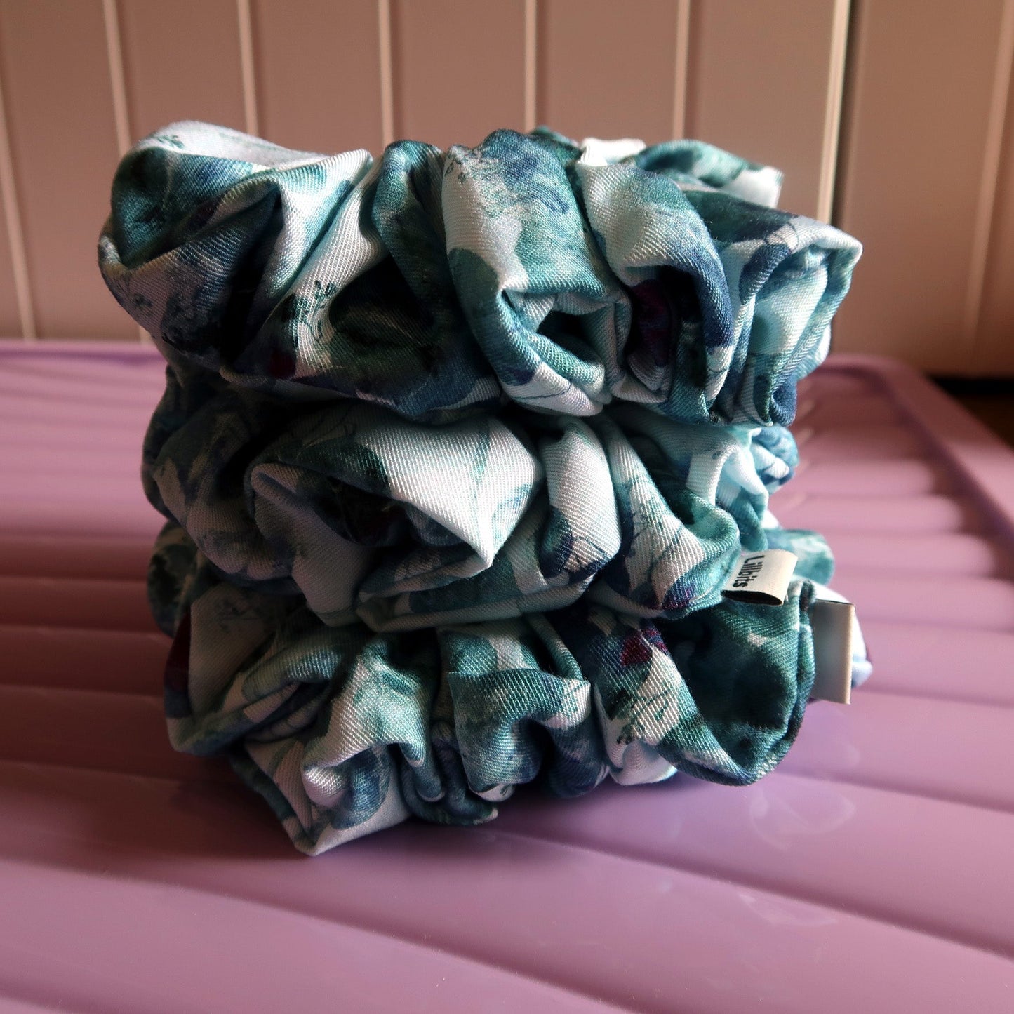 LUSH Scrunchie - BLUEBELL MOMENTS