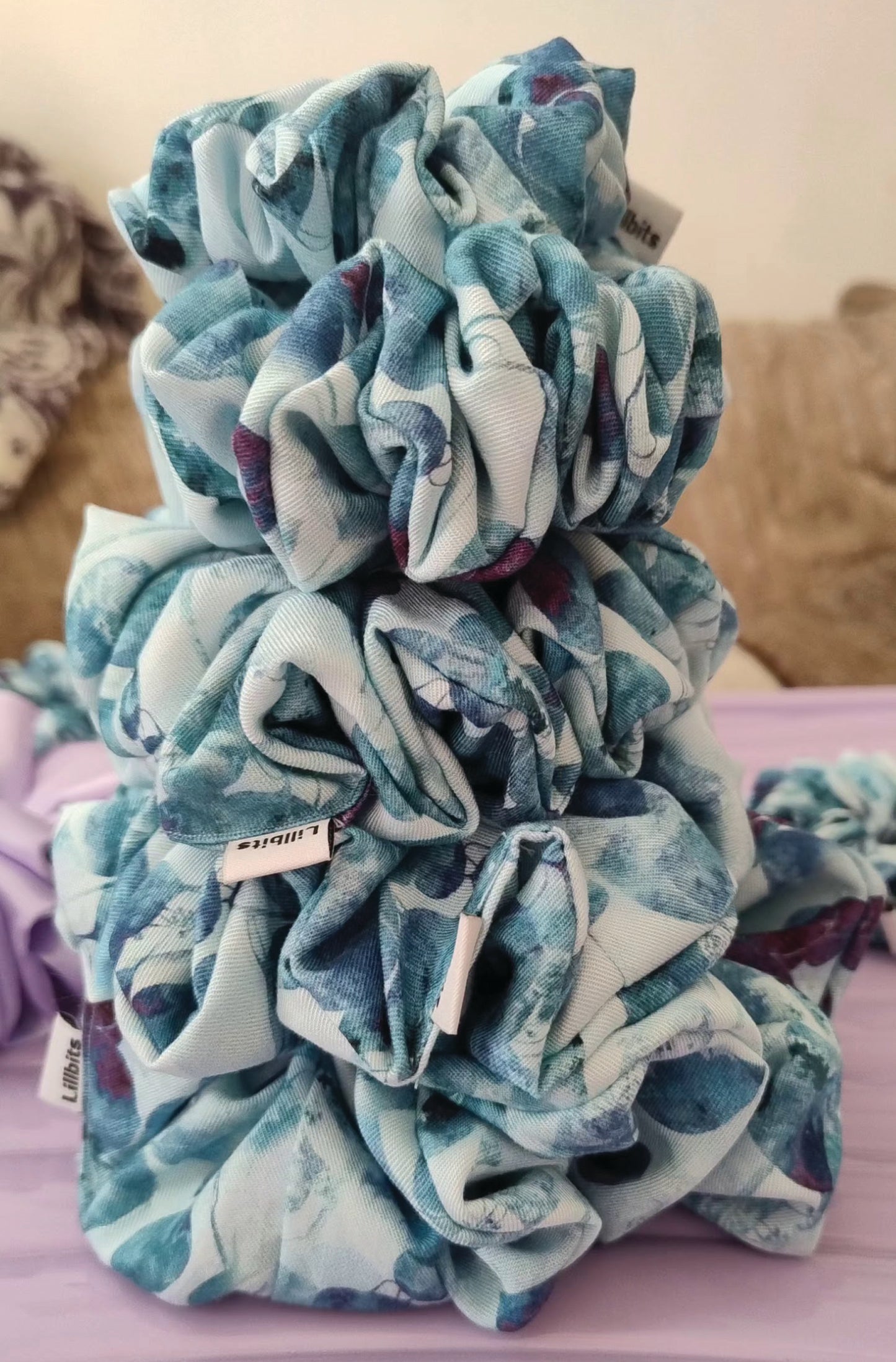 LUSH Scrunchie - BLUEBELL MOMENTS
