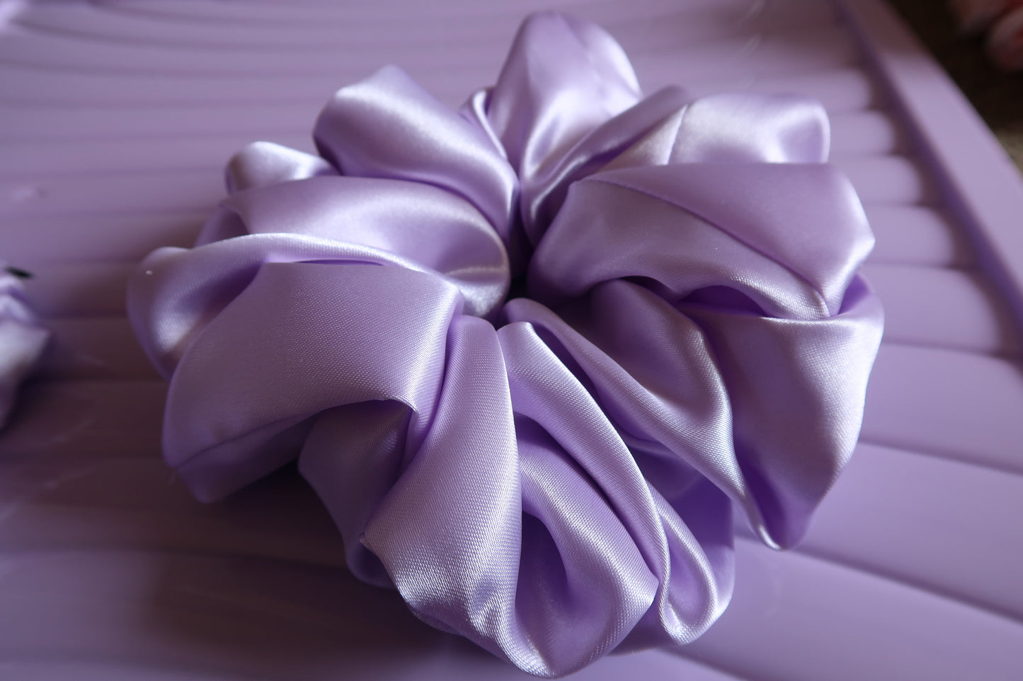 DELUXE Scrunchie - Lavender Dreams