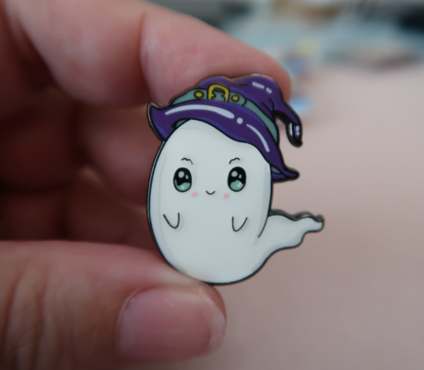 Lill Ghosty Enamel Pin