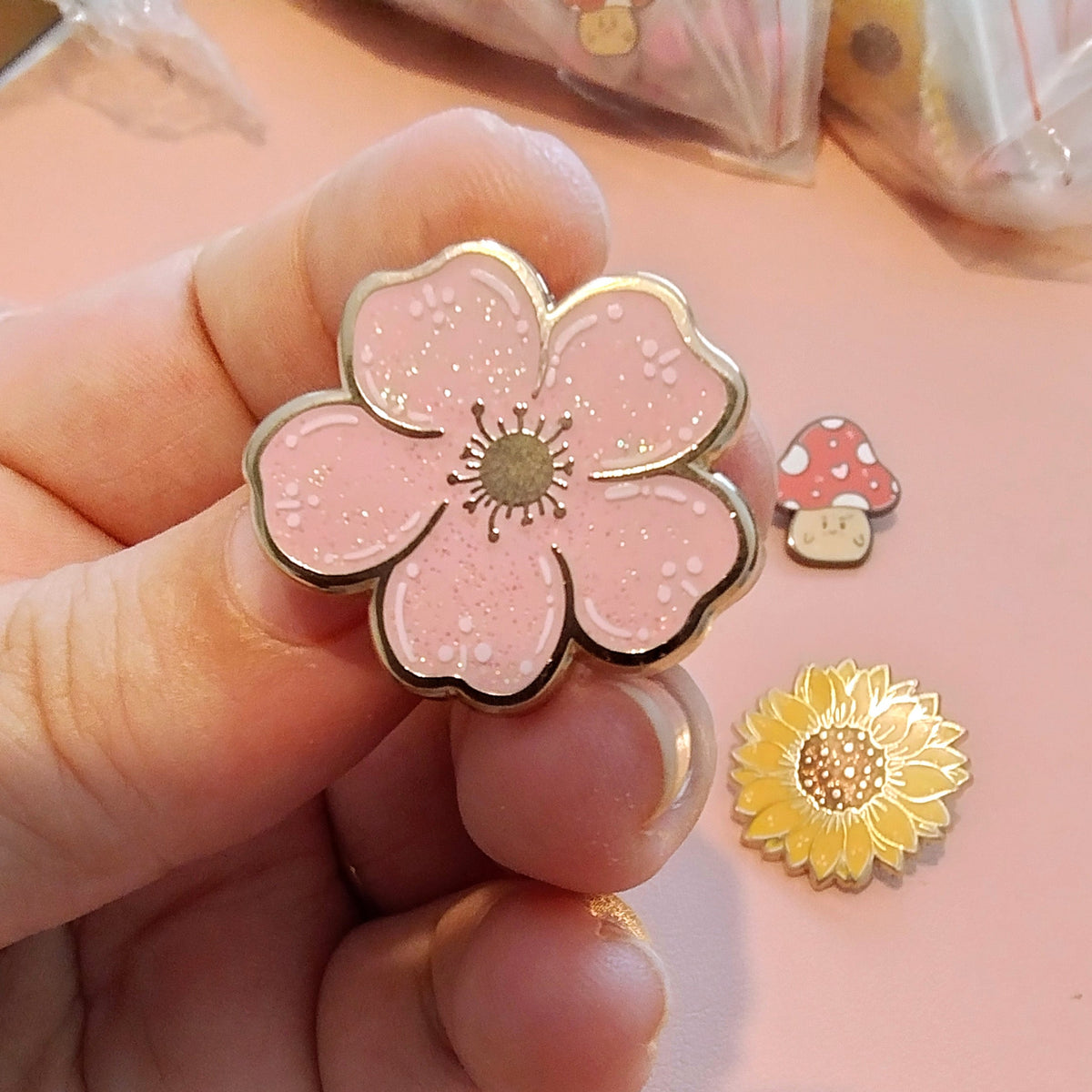 Lill Cherry Blossom pin