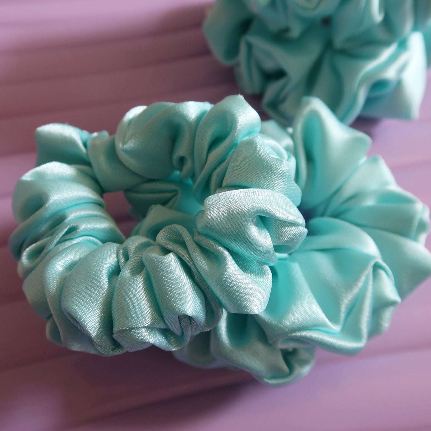 CLASSIC Scrunchie - MINTY