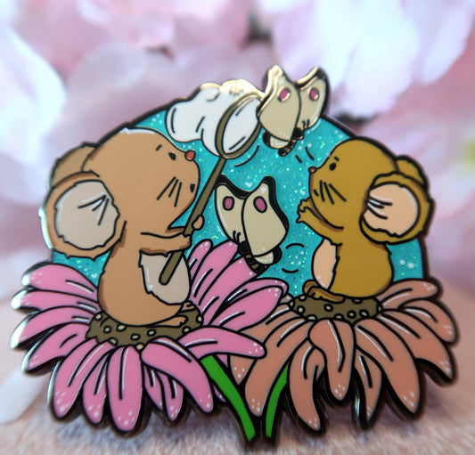 PRE ORDER Daisy Flutters Pin