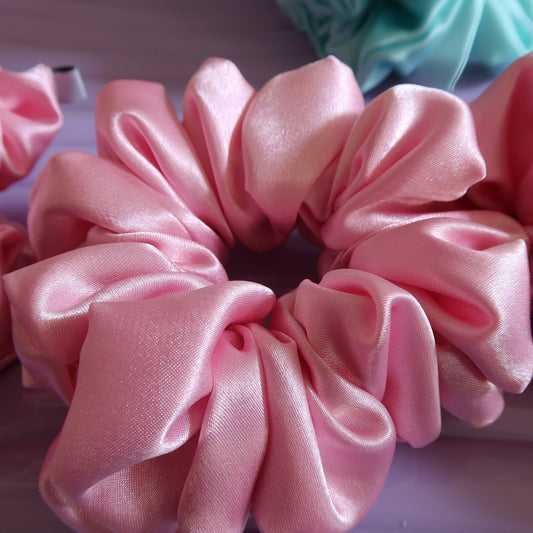 DELUXE Scrunchie - BELLA