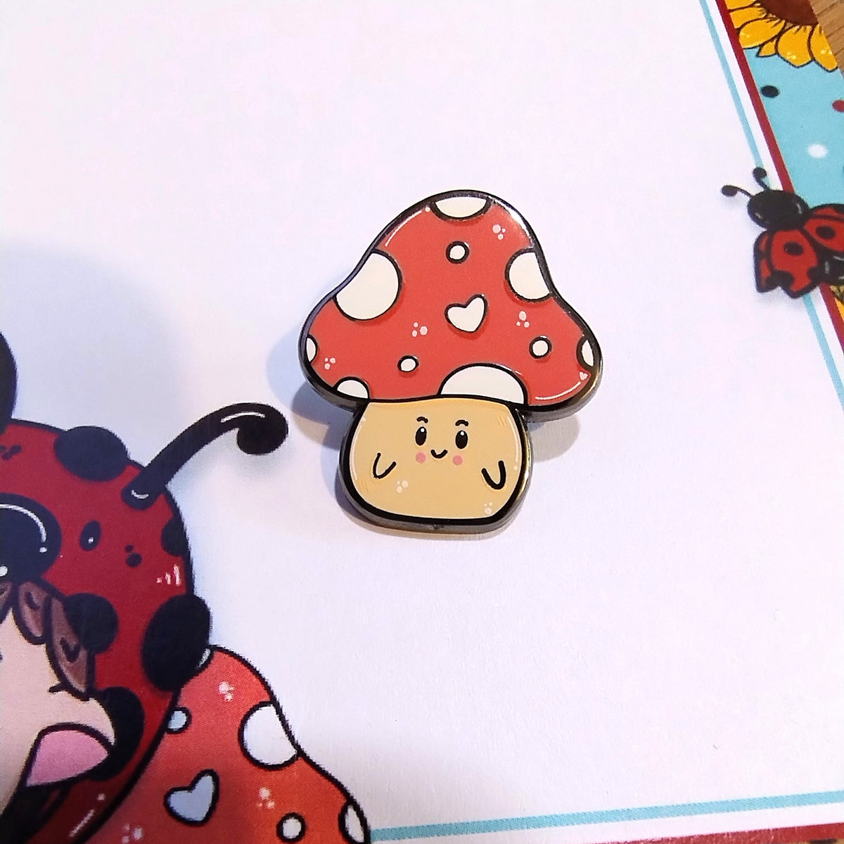 Lill Shroom Pin