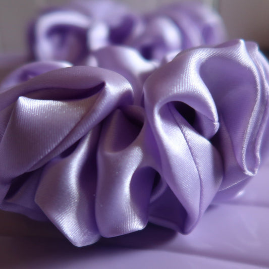 LUSH Scrunchie - Lavender Dreams