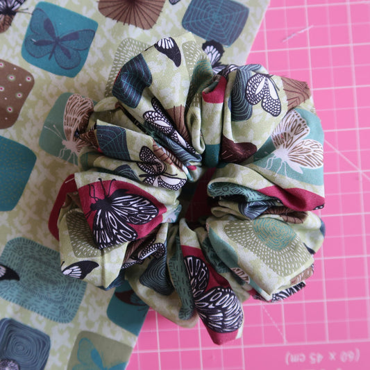 LUSH Scrunchie - FLUTTERBIE