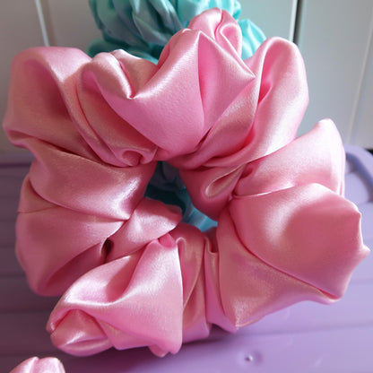 LUSH Scrunchie - BELLA
