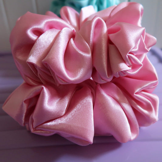 LUSH Scrunchie - BELLA