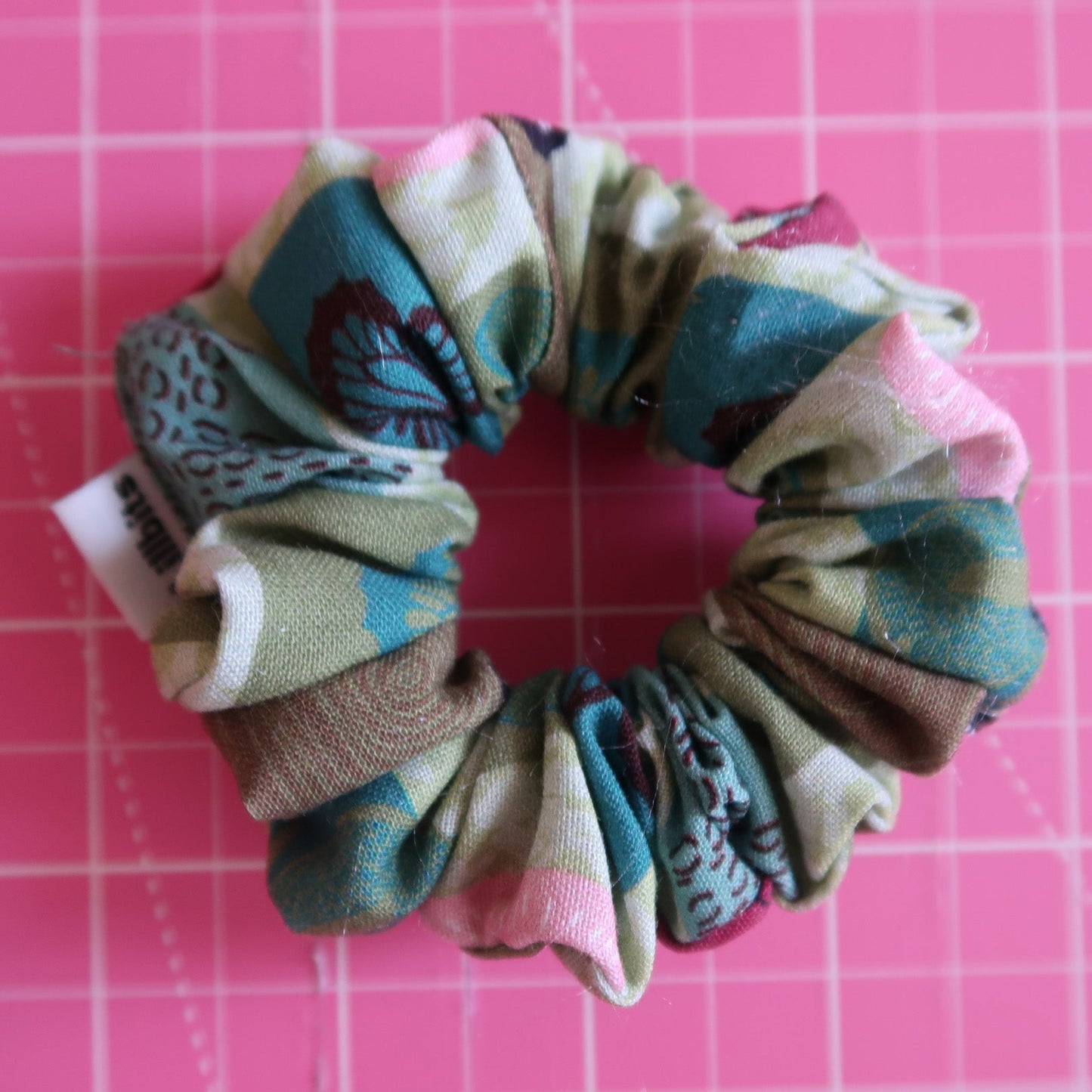 MINI Scrunchie - FLUTTERBIE