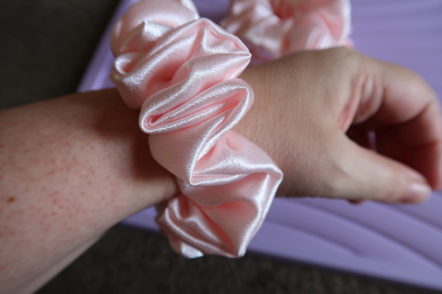 LUSH Scrunchie - PINK BALLERINA